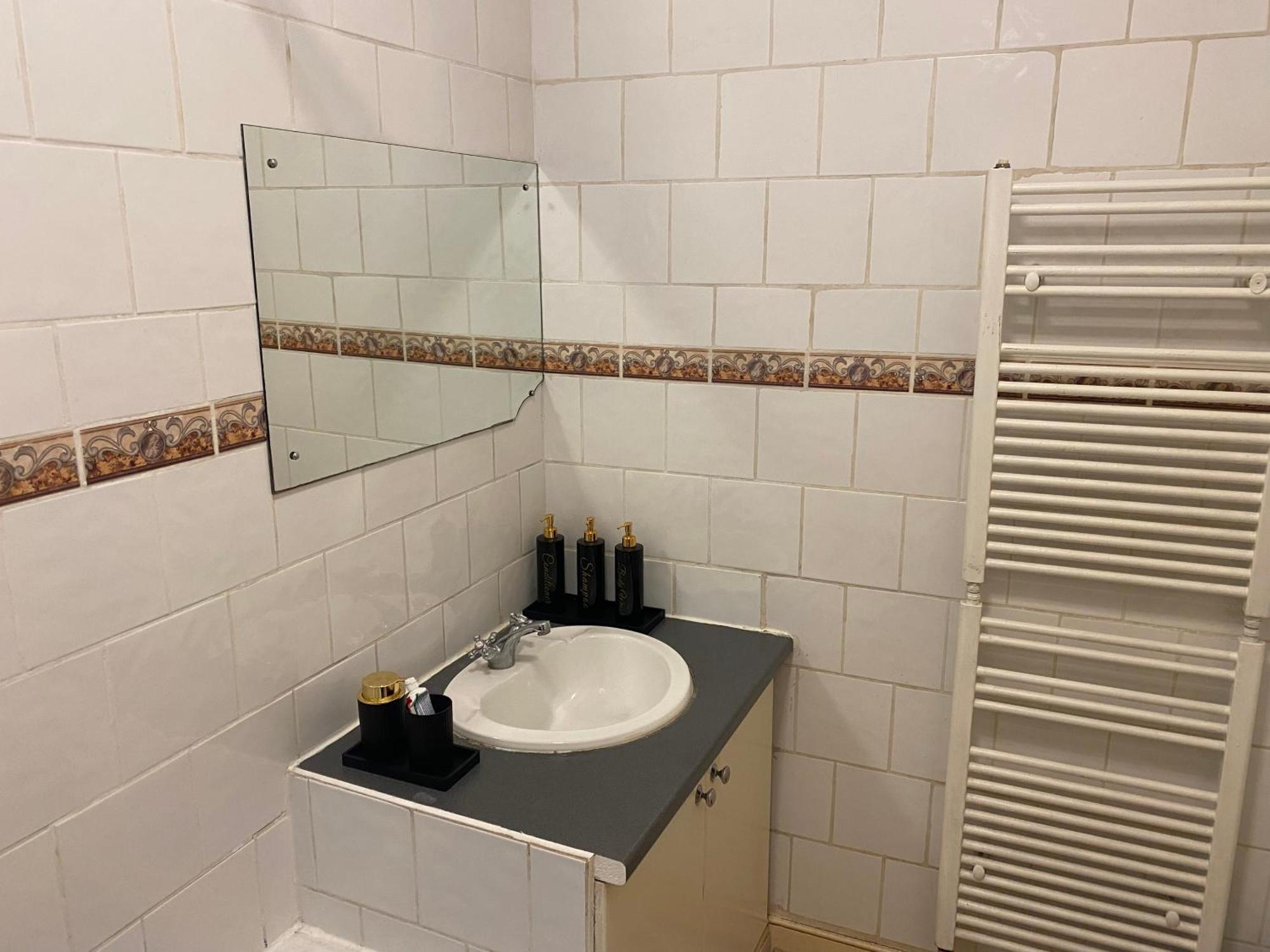 Cozy Private Near Cambridge Heath Station Accommodatie bij particulieren *